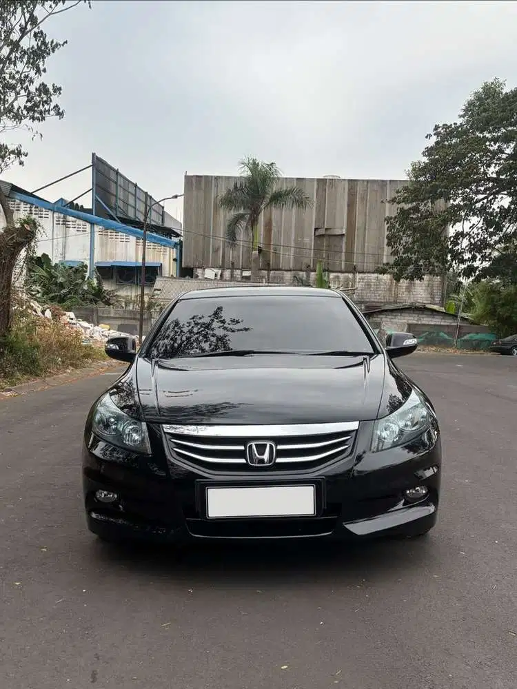 Honda Accord 2011 Bensin