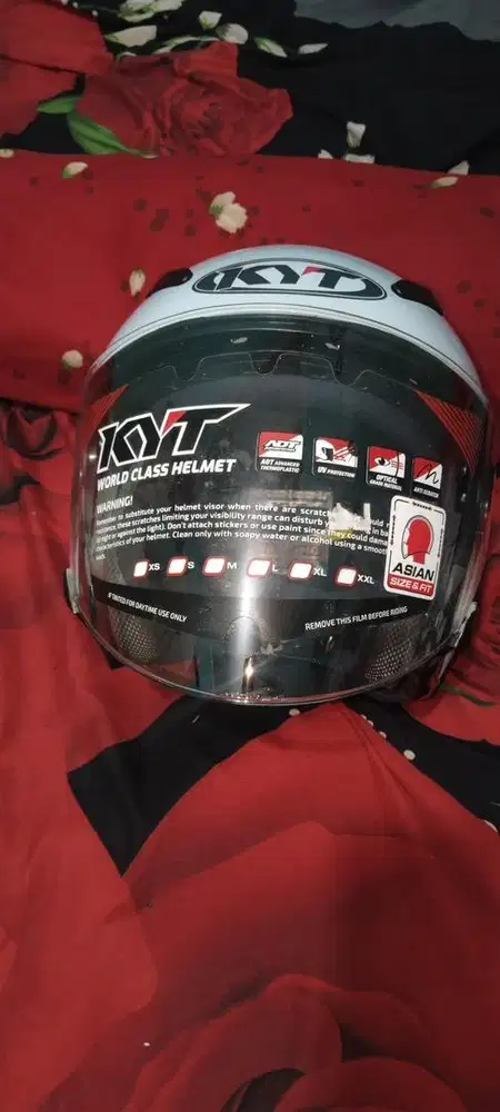 HELM KYT (masih baru)