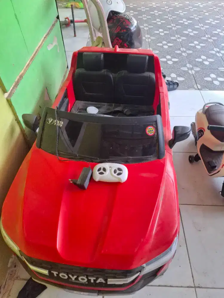 Jual mobil mainan