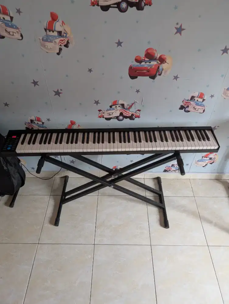 Dijual TV LG 32inch dan Piano kondisi masih dipakai dan normal