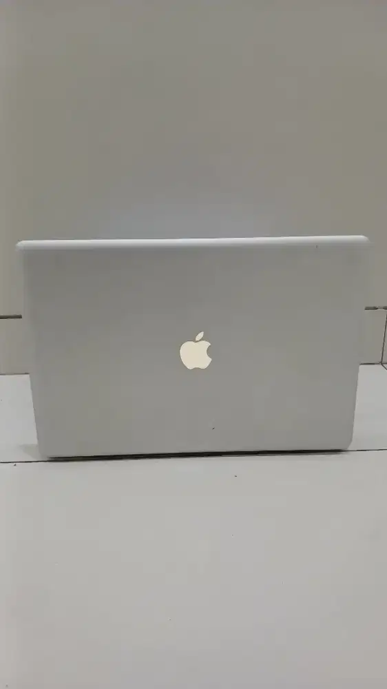 JUAL MURAH APADANYA  Macbook Pro 2011 17 inch i7 gen 2 Ram 8GB HDD 1TB