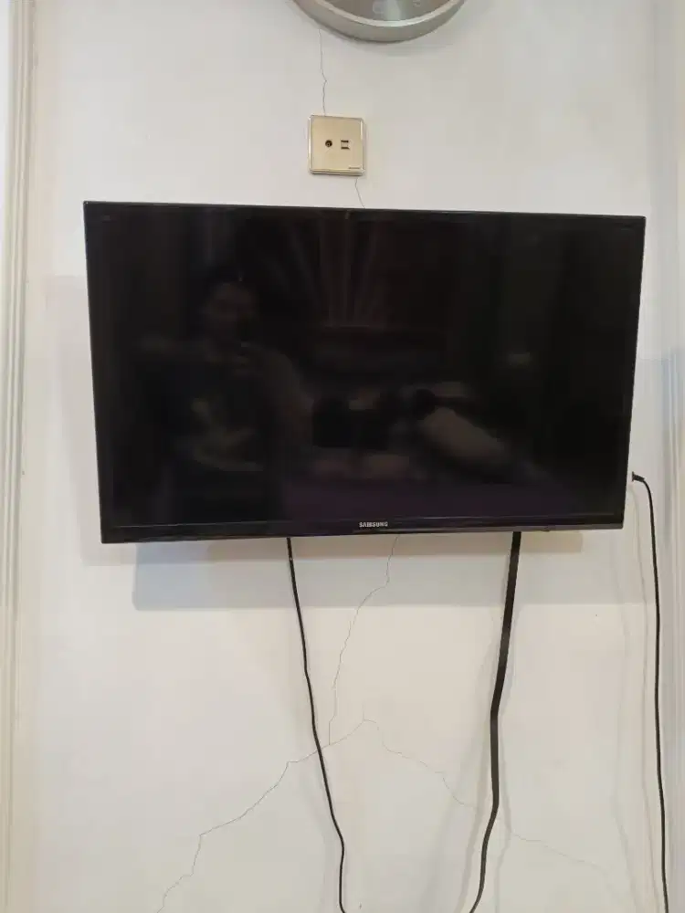 TV Samsung LED UA32FH4003R 32inc Seri 2015