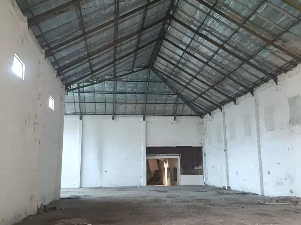 Disewakan.  Gudang  Prepedan dalam , Akses kontener 20 feet