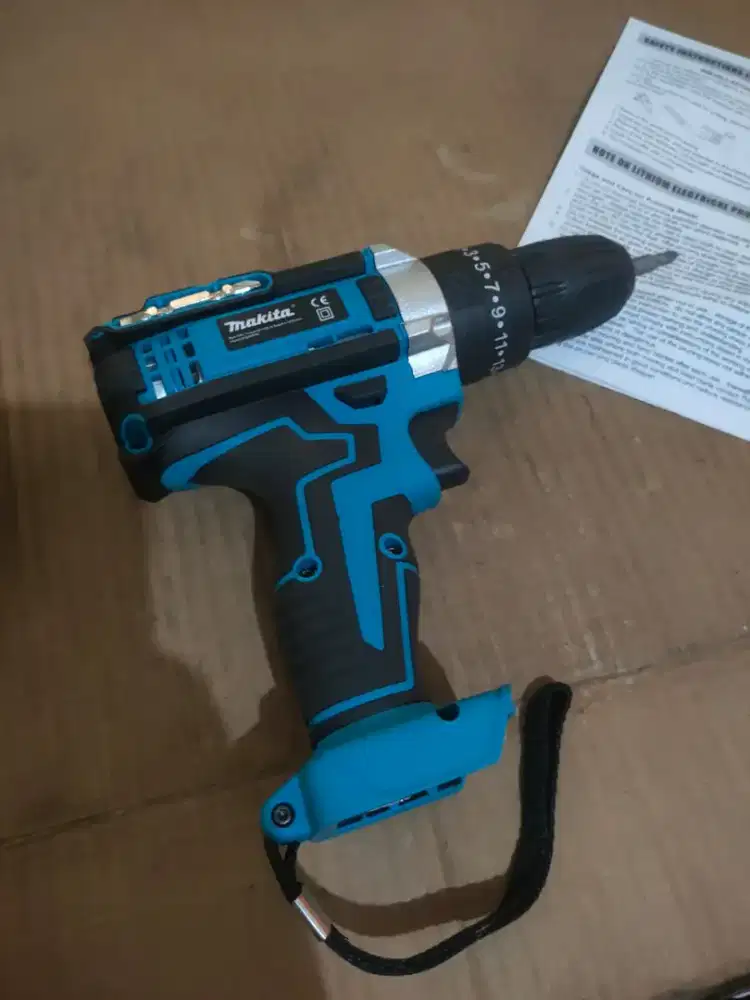 Bor elektrik makita