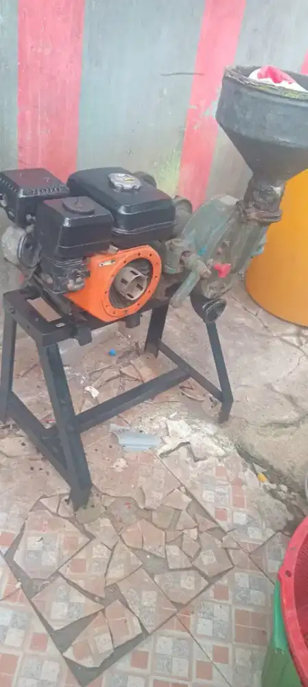 Mesin gilingan serba guna