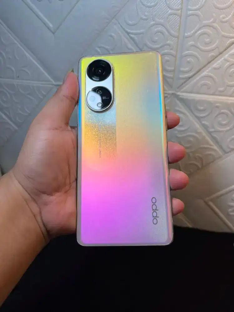 Oppo Reno 8T 5G 8/256 Hp + Casan