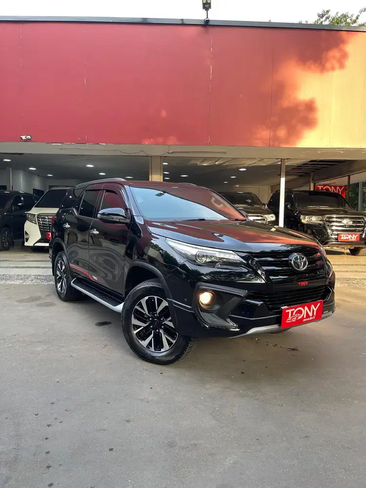 Fortuner VRZ TRD DP 10jt Saja 2018 Hitam