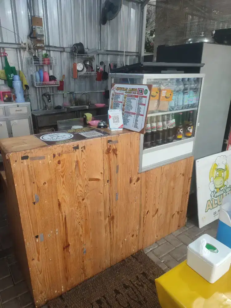 Butuh Helper untuk rumah makan di taman cibodas