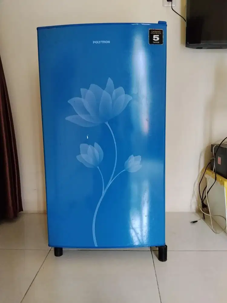 Dijual Kulkas polytron