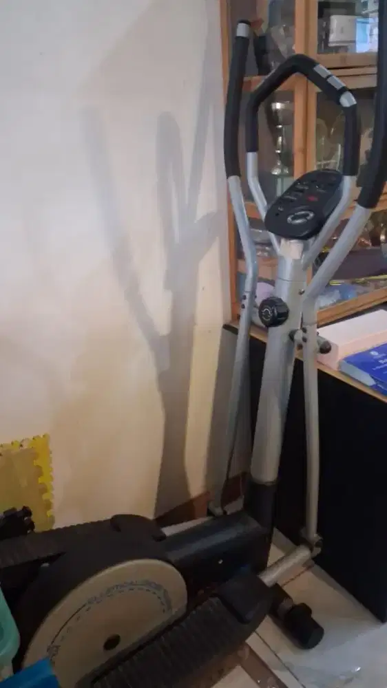Alat fitnes olahraga masih bagus