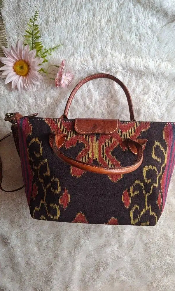 Tas Handbag Etnik Tenun Ikat Kombinasi Kulit Asli Premium