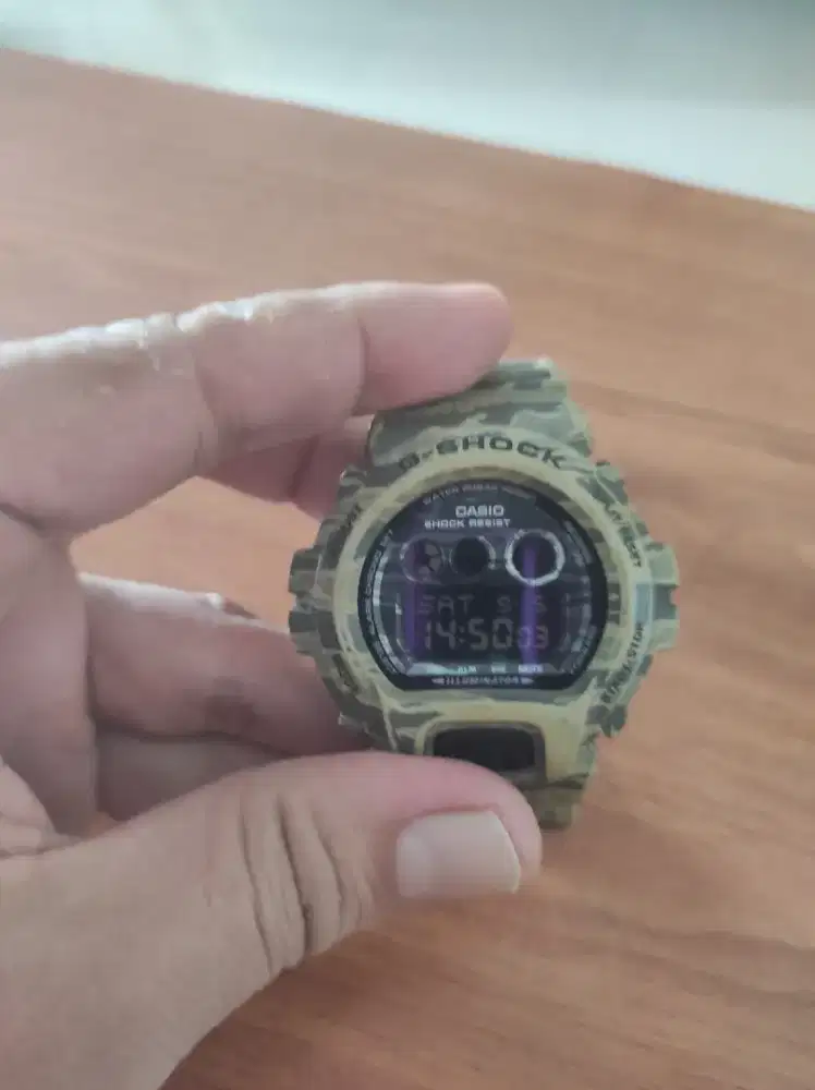 Jam tangan G shock