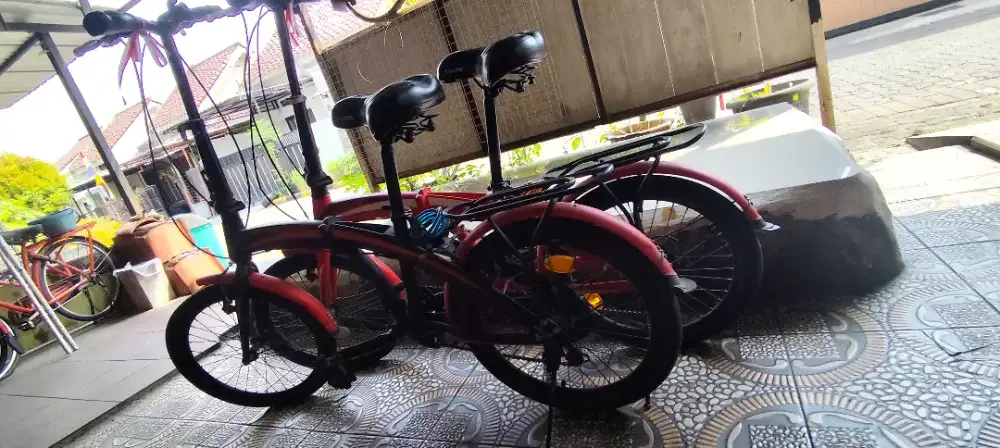 Sepeda Lipat dua unit