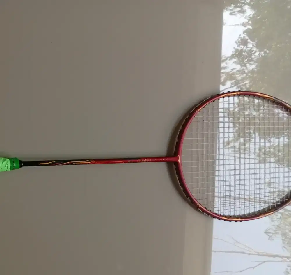 Raket badminton u tipe Offensive Player