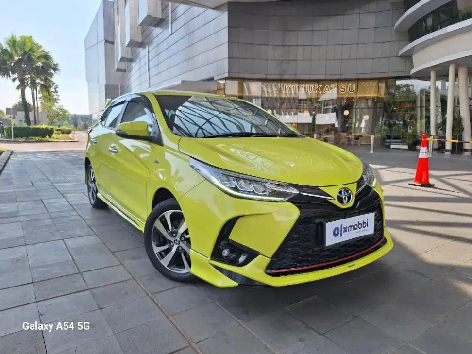 KM Rendah - Toyota Yaris 1.5 TRD Sportivo Bensin-AT 2021