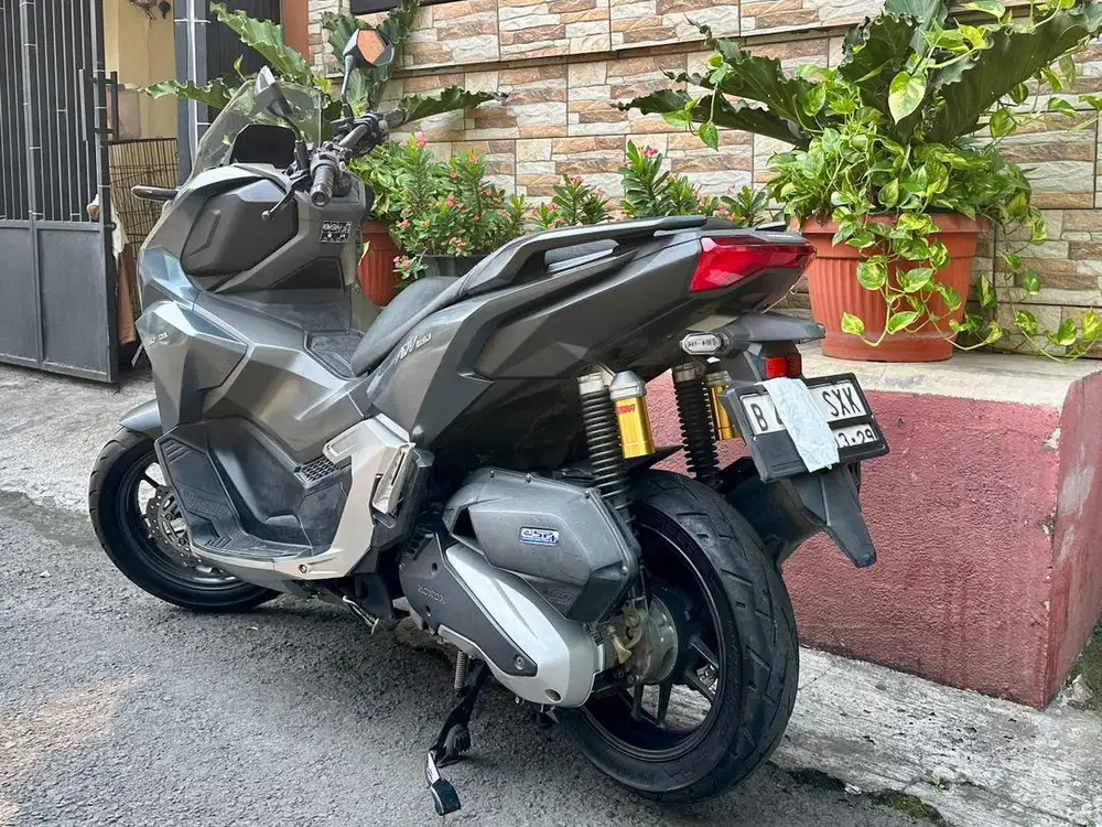 DIJUAL MOTOR ADV 160 CBS 2024 FIRST HAND