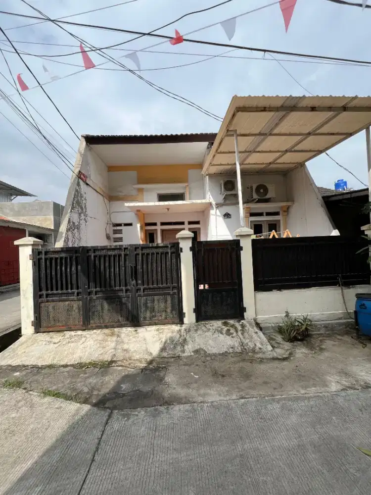 Dijual rumah siap huni , lokasi strategis dan tanpa perantara
