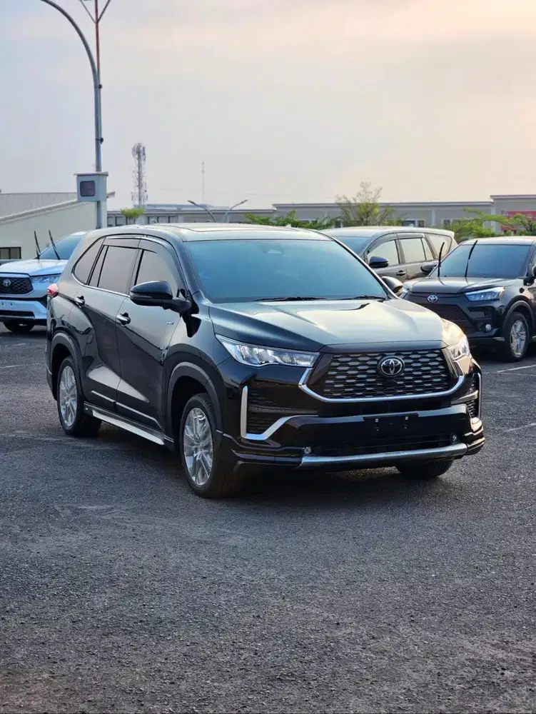Kijang Innova Zenix Hybrid