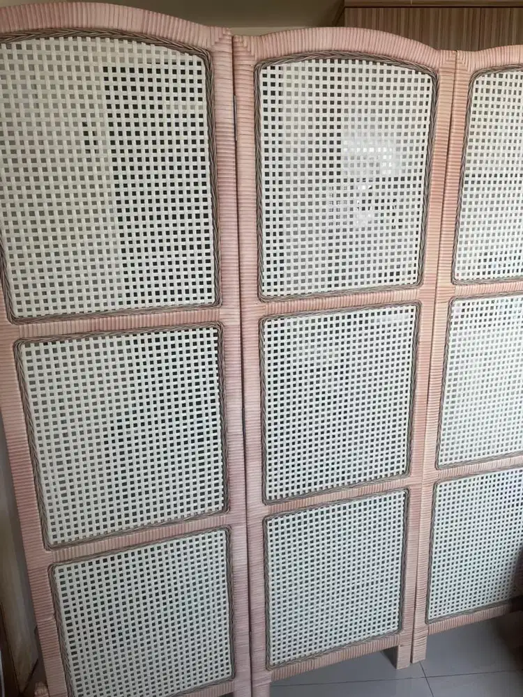 sekat ruangan astatic