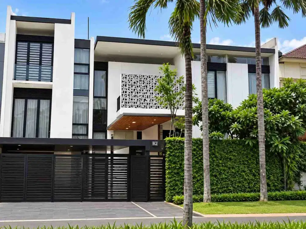 Dijual Rumah Mewah di Perumahan Kota Wisata, Cluster California, Bogor