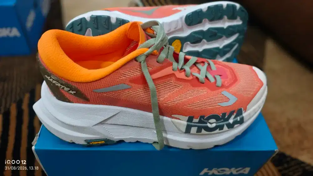 SEPATU HOKA MAFATE X TRAIL VIBRAM