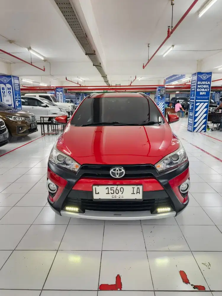 Toyota Yaris TRD Heykers 2017 merah Low KM