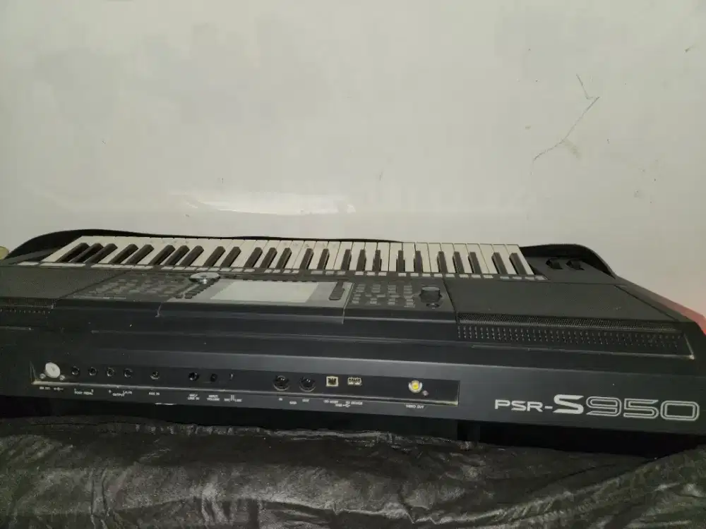 Piano YAMAHA PSR 950