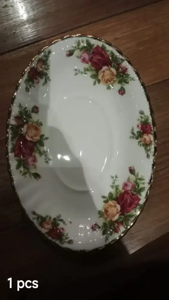 Royal Albert Old Country Roses Sauce Boat