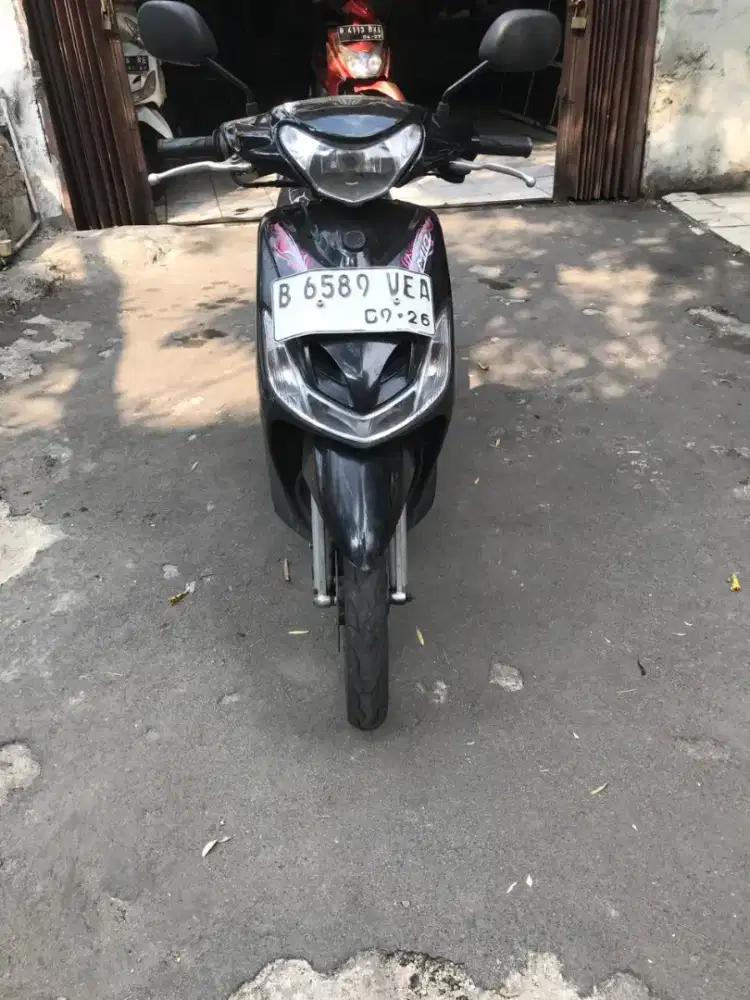 Yamaha Mio hitam 2008