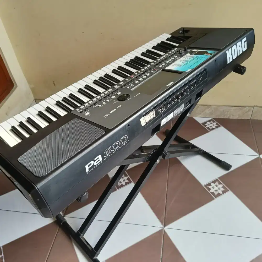 KORG pa 600 V2 full sampling