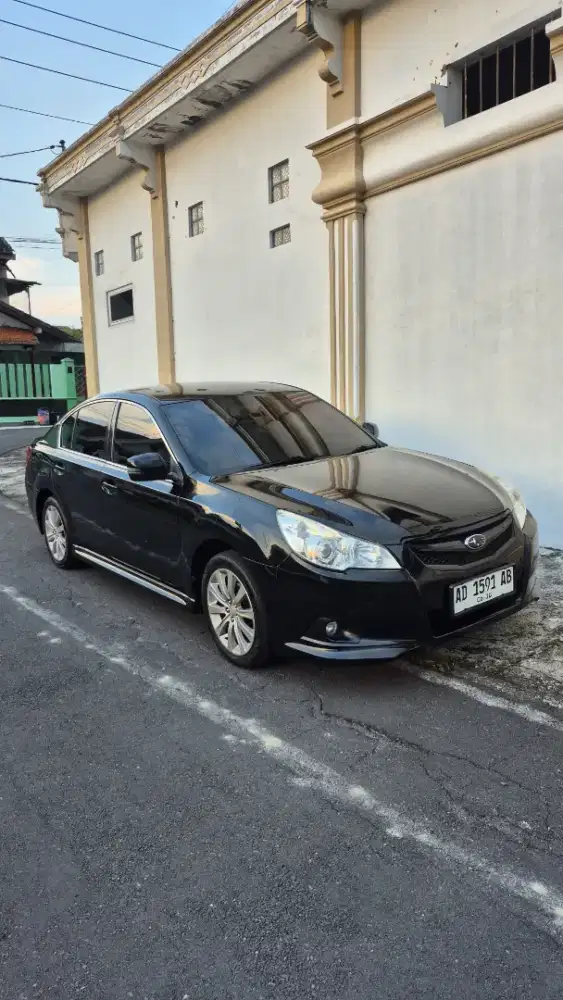 Subaru LEGACY 2.0 Awd cruisecontrol 2012