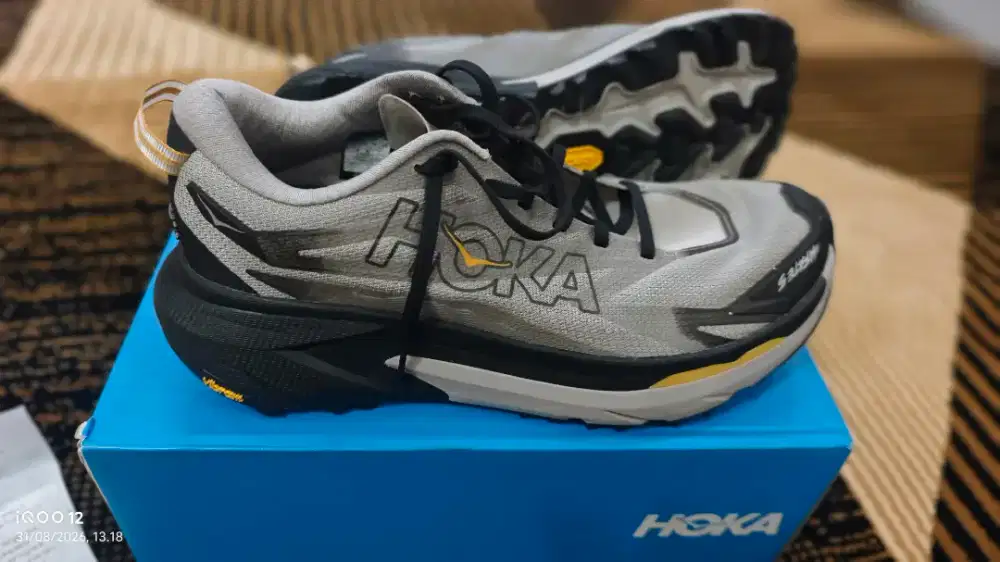SEPATU HOKA MAFATE 5 TRAIL VIBRAM