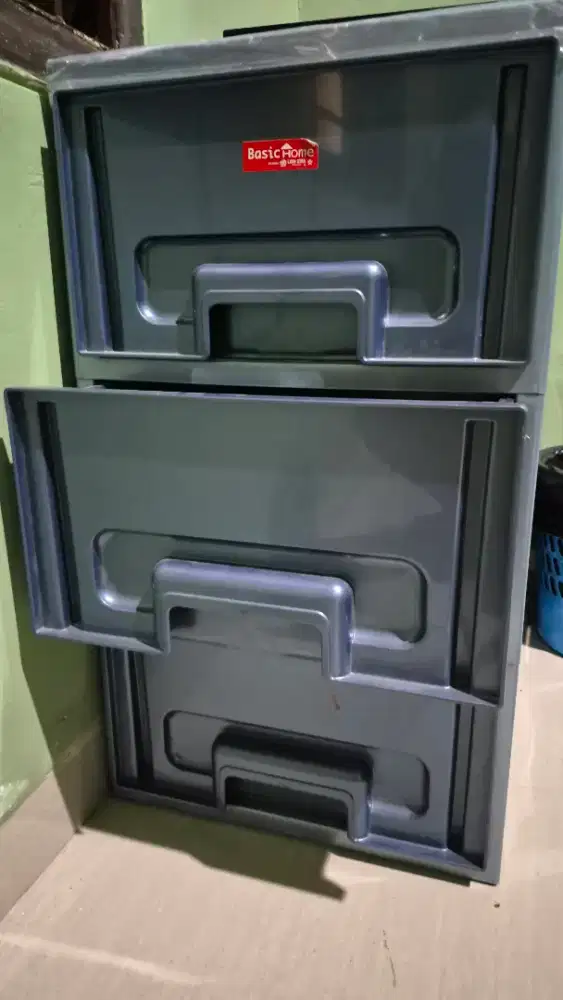 Lemari plastik Baru basic Home Lion Star