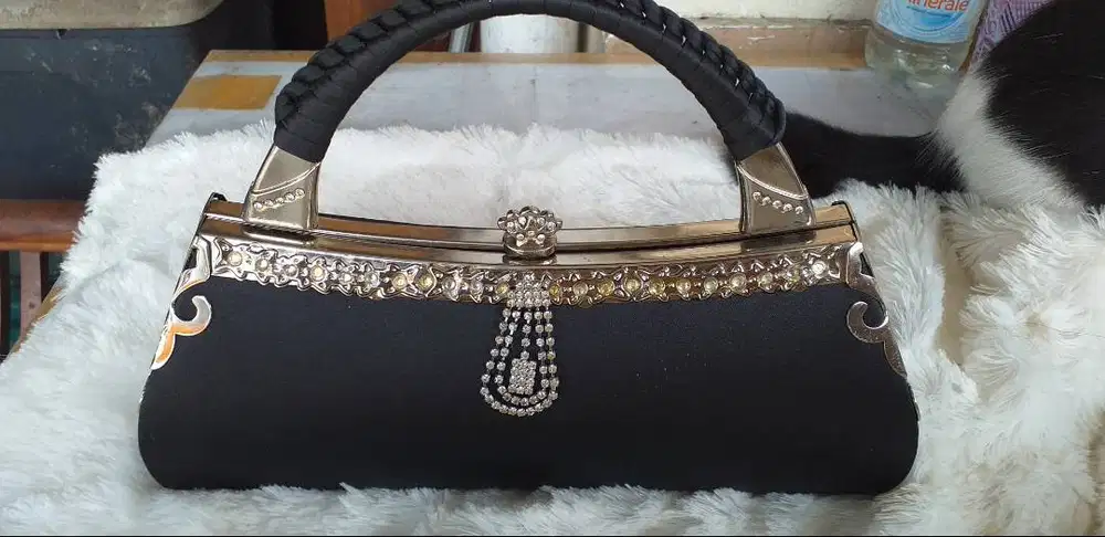 Tas Pesta Ukuran 22 cm, Kondisi masih bagus