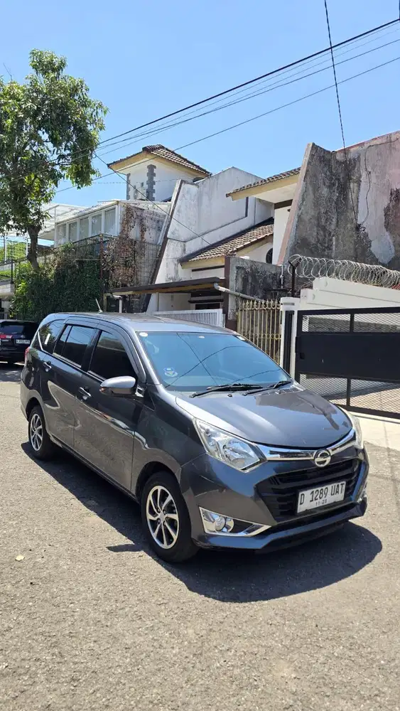 Daihatsu Sigra R at 2018