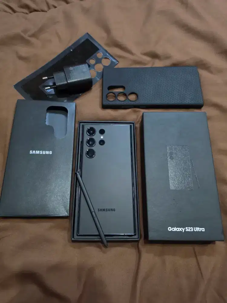 Samsung S23 Ultra SEIN Nominus Fullset Like New