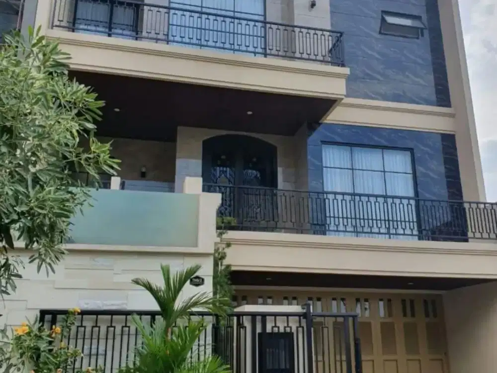 ADA KOLAM RENANG NYA, RUMAH MEWAH FULL FURNISHED NORTH EMERALD MANSION CITRALAND SURABAYA BARAT