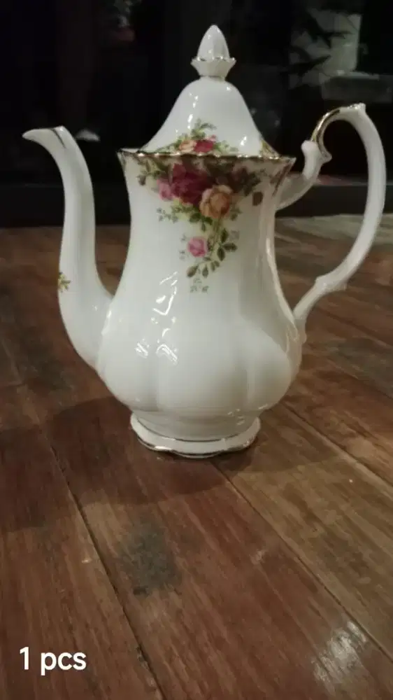 Royal Albert Old Country Roses Coffee Pot