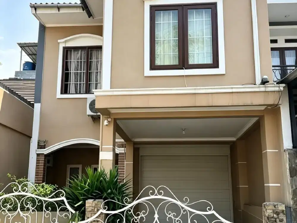 RUMAH 2,5 LANTAI DEKAT AKSES TOL DAN SUMMARECON BOGOR