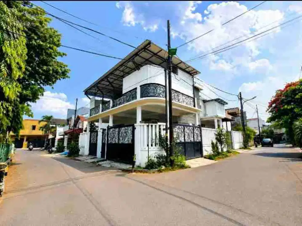 Rumah Hook 2 Lantai Taman Buaran Indah Duren Sawit LT 192m² SHM – 5+1 KT