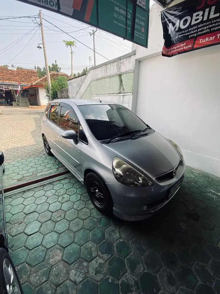 Dijual Honda Jazz 2005
