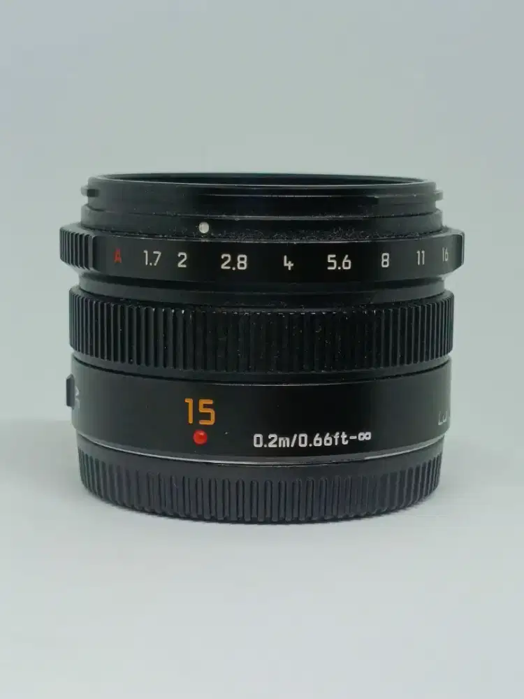 Lensa Panasonic Leica DG Summilux 15mm f/1.7 ASPH