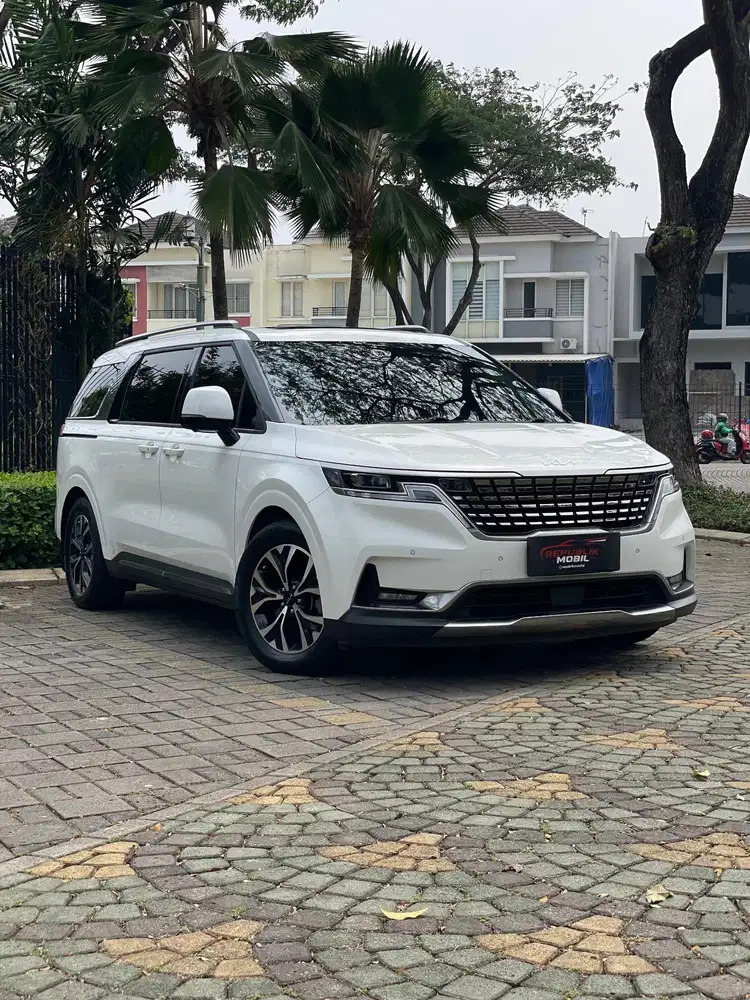 [DIJUAL MURAH-RARE BGT- LOW KM] KIA CARNIVAL 2.2 DIESEL 2023 11 SEATS
