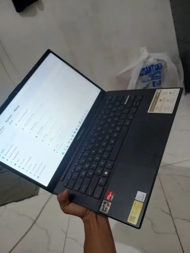 Leptop Asus Vivobook Ryzen 3 SSD 512