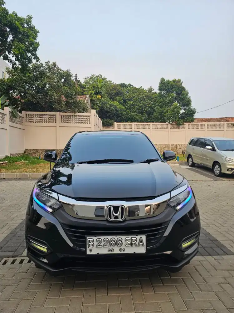 HONDA HRV 1.5 SE LOW KM TH 2019 HITAM