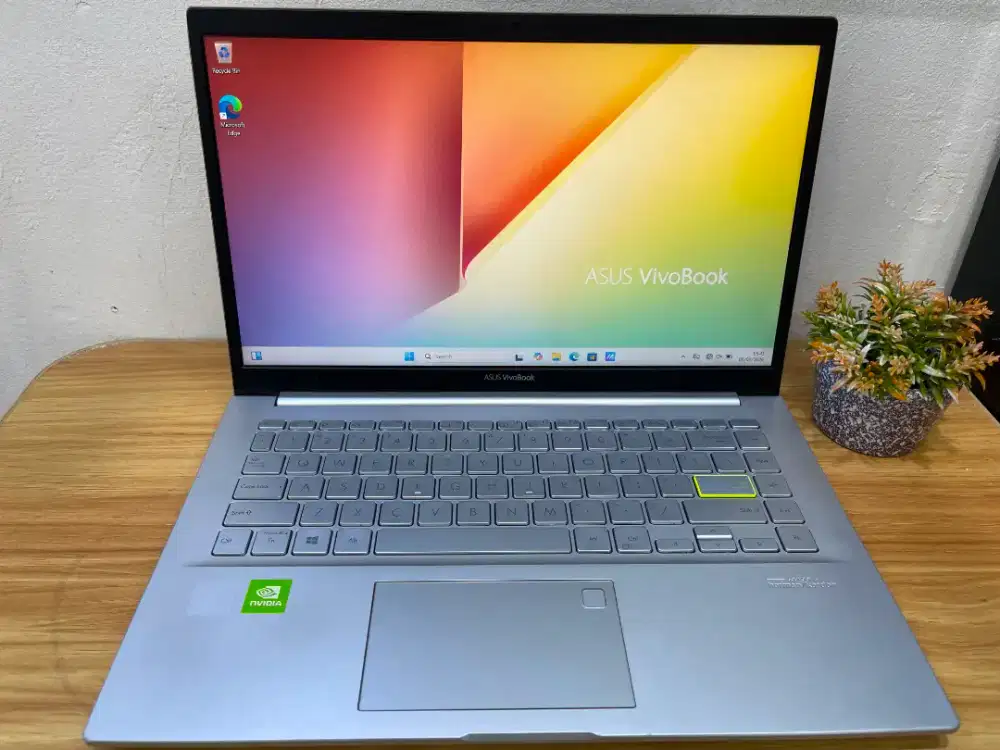 ASUS VIVOBOOK K413F 
Ci7 10510U/RAM 8GB/SSD 512GBV GA
MX350 2GB