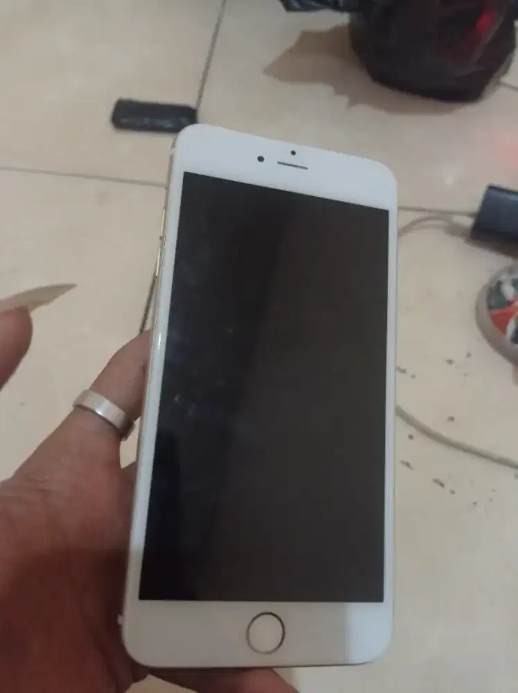iPhone 6+ ngga ada baterai
