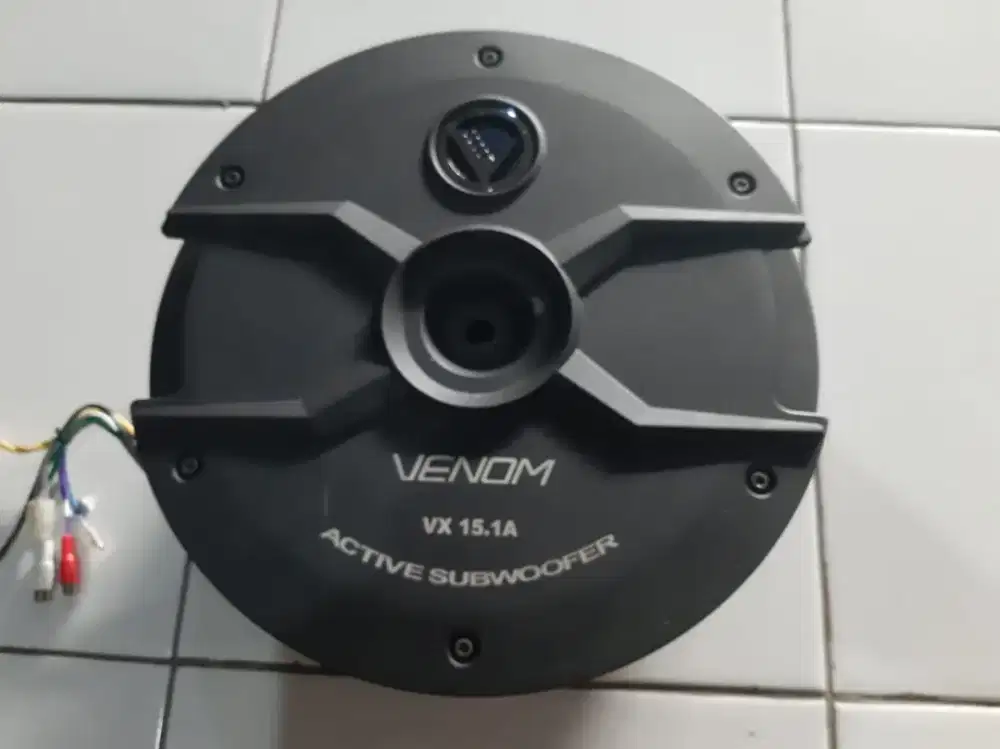 Activ subwover merk Venom buat ban vx 15.1A (  Nego )