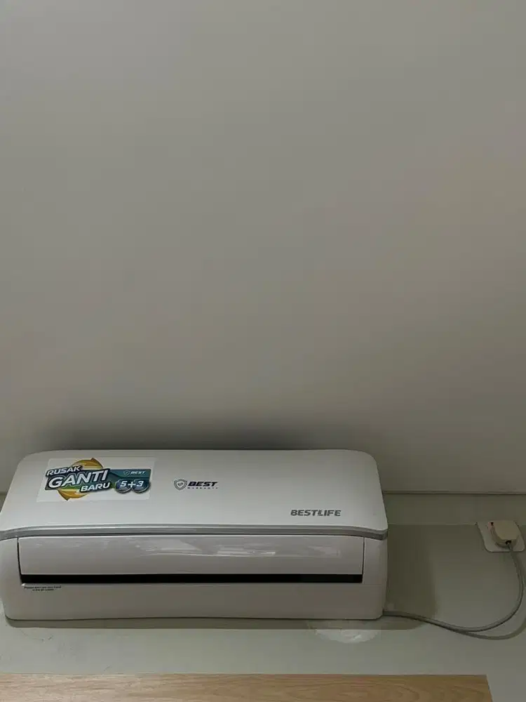 Jual ac 1/2 pk like new jarang di pakai