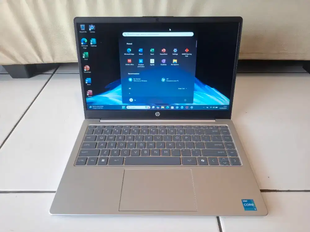 Hp 14-ep0xxx/intel Core 3 1315U/Ram 8/512 GB